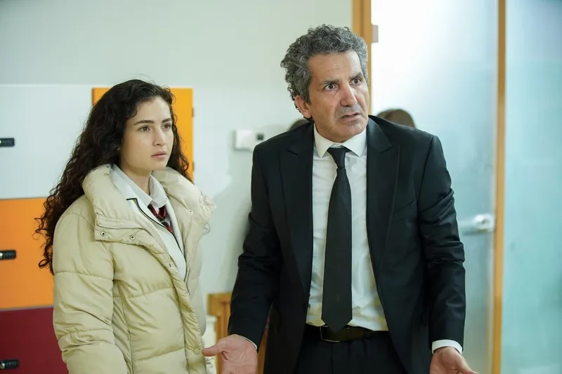 kardeslerim-127-bolumde-heyecan-dorukta-akif-ile-sureyya-koseye-sikisiyor-1714724706238.jpg Kardeşlerim 127. bölümde heyecan dorukta: Akif ile Süreyya köşeye sıkışıyor!-4