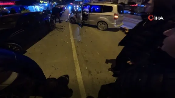 İZSU’ya ait araçla alkollü sürüş! 19 yaşındaki genç 5 araca çarptı