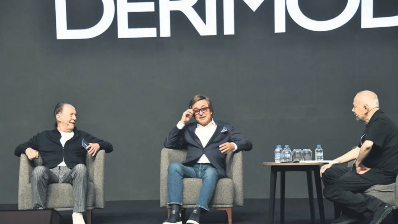 Erol Evgin’den sahnede playback değil canlı performans