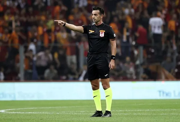 son-dakika-galatasaraydan-travmatik-maglubiyet-giresunspor-tek-golle-kazandi-1660423939543.jpg Son dakika: Galatasaray'dan travmatik mağlubiyet! Giresunspor tek golle kazandı-6