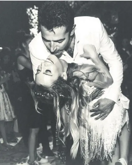 Kim Milyoner Olmak İster'in sunucusu Kenan İmirzalıoğlu ile eşi Sinem Kobal'dan kıskandıran paylaşım-1