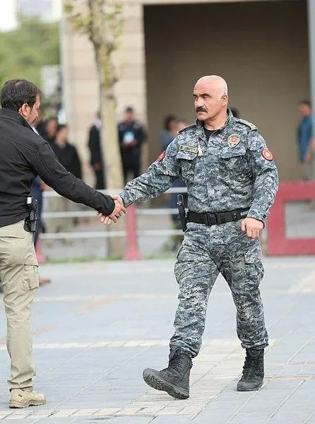 baskan-erdogandan-sehit-ozel-harekat-sube-muduru-hayrettin-erenin-ailesine-taziye-ziyareti-1645642366368.jpeg