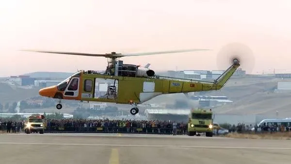 Türkiye kendi başına helikopter yapabilen 7nci ülke oldu 1 Manşet Son Dakika Havacılık Haberleri | Türk Hava Yolları, Pegasus, Sunexpress, Corendon, Havacılık, Havayolları, Havalimanları, Havaalanları, THY, Hostes, Pilot, Uçak, Kabin memuru, SHGM, DHMİ turkiye kendi helikopterini uretebilen 7nci ulke oldu 1536865612198