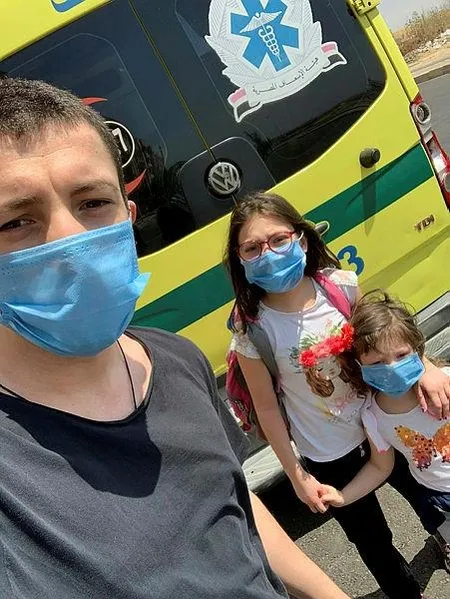 Koronavirüse yakalanan Türk vatandaşı ve ailesi ambulans uçakla Mısır’dan Türkiye’ye getirildi