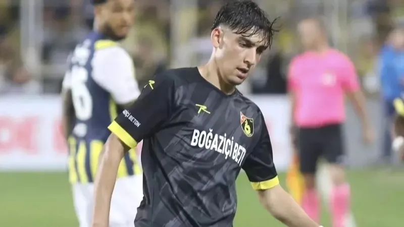 turk-futbolunun-1773558192657.jpeg Türk futbolunun acı kaybı! İstanbulspor'un genç stoperi Baran Alp Vardar kansere yenik düştü-4