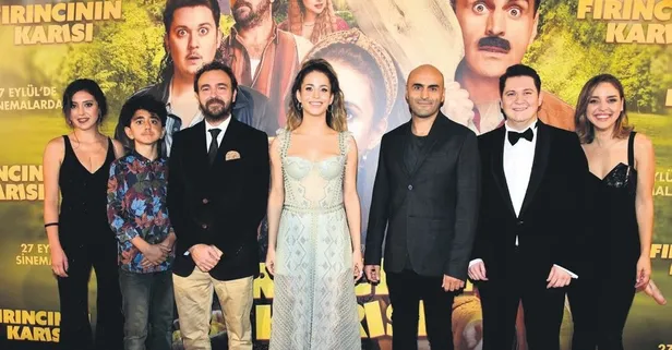 ‘Fırıncının Karısı’ filminin galası yapıldı! Büşra Pekin'le Alper Kul'u gecede aşkları yalnız bırakmadı...