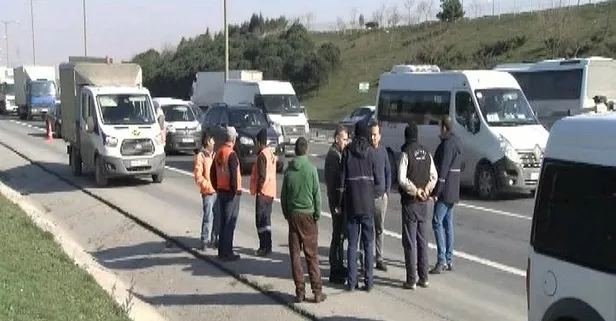 TEM'de feci kaza! Trafik tamamen kilitlendi