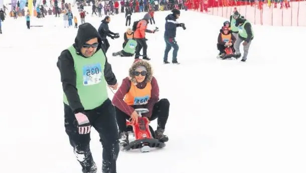 Türkiye ‘Evde kalın’ çağrısına kulak verdi! En işlek yerlerde sessizlik hakim...-3