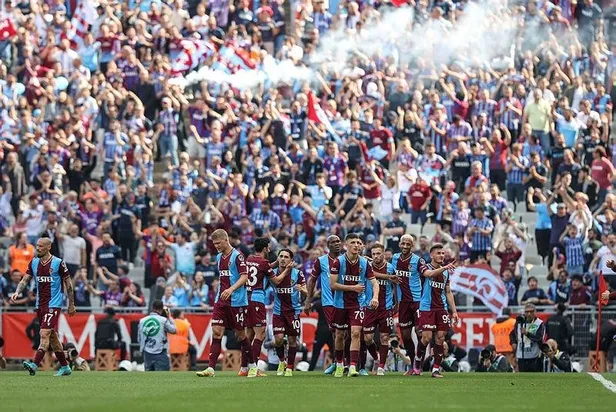 Trabzonspor ciddi bir planlama ile yola çıktı: Emeklerinin karşılığını şampiyonlukla aldı-5