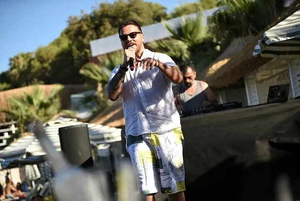 cezayirin-dusmanlari-artiyor-ben-bu-cihana-sigmazamda-erkan-can-ekabir-roluyle-ilk-kez-seyirciyle-bulusacak-1667253676963.jpeg Cezayir’in düşmanları artıyor! Ben Bu Cihana Sığmazam'da Erkan Can, ‘Ekabir’ rolüyle ilk kez seyirciyle buluşacak-11