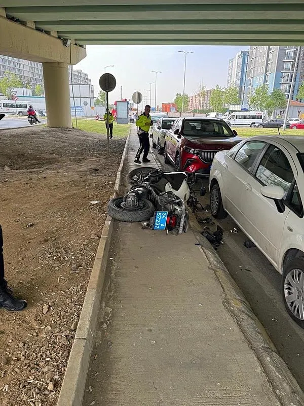 Ümraniye'de motosikletli trafik polisi trafik kazası sonucu şehit oldu | İçişleri Bakanı Ali Yerlikaya'dan taziye: "Milletimize başsağlığı diliyorum"-4