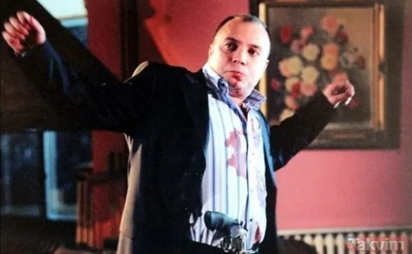 yillar-onu-bambaska-biri-yapmis-kurtlar-vadisinin-suleyman-cakiri-oktay-kaynarca-1611005646510.jpeg Yıllar onu bambaşka biri yapmış! Kurtlar Vadisi'nin 'Süleyman Çakır'ı Oktay Kaynarca...-4