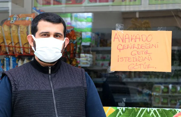 avokado-antalya-alanyada-alisveris-araci-oldu-cekirdeginin-tanesi-1-tl-1611039679573.jpg Avokado Antalya Alanya'da alışveriş aracı oldu! Çekirdeğinin tanesi 1 TL-3