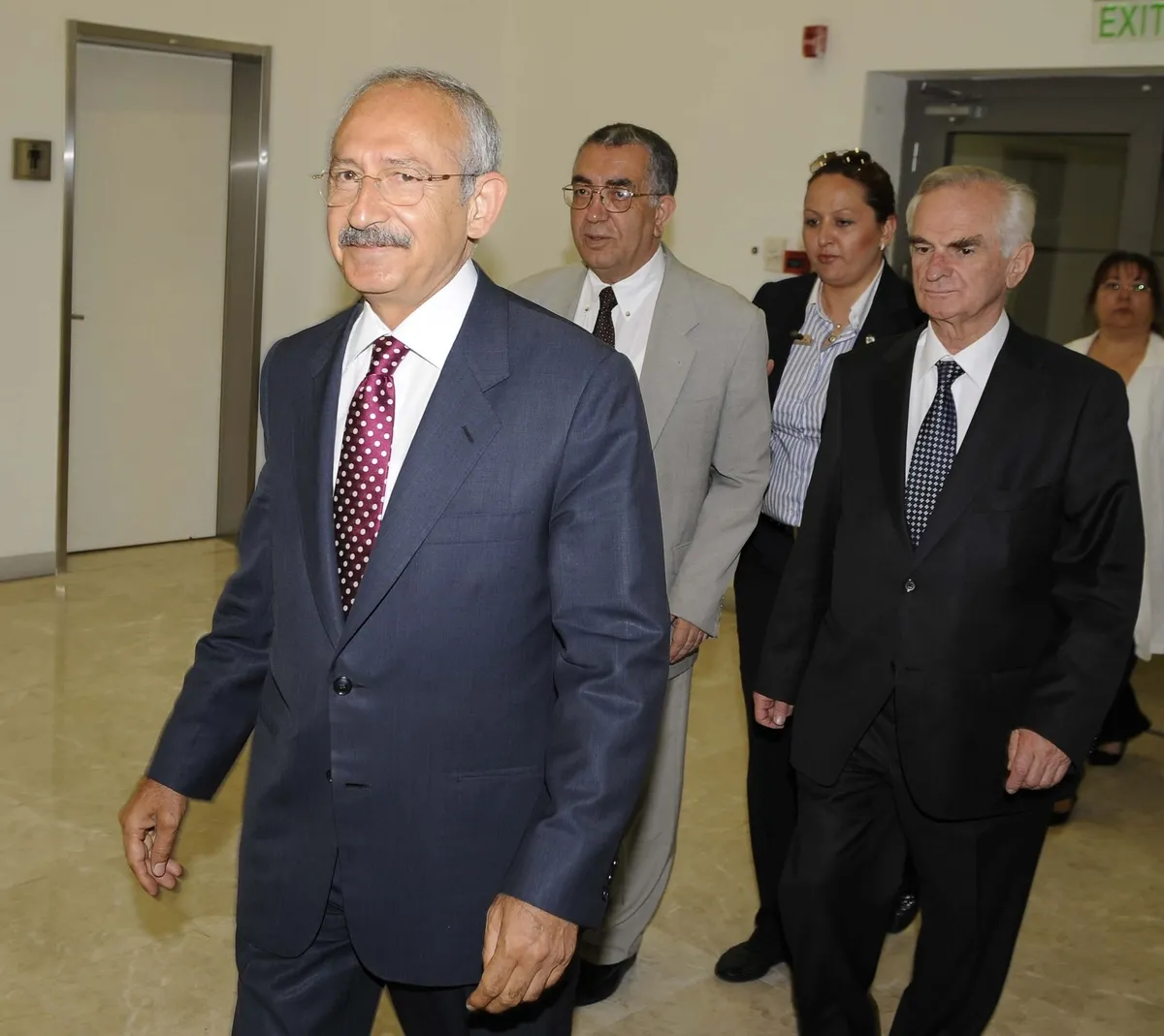 onder-sav-chpden-istifa-etti-1785399930353.jpg Önder Sav CHP'den istifa etti: Kararın arkasındaki eski kavga!-4