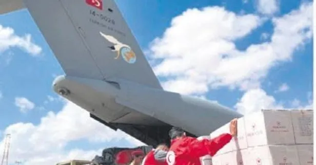 Türkiye, dost ülke Libya’yı bu kara gününde yalnız bırakmadı: Havadan ve denizden yardım yağdırdı