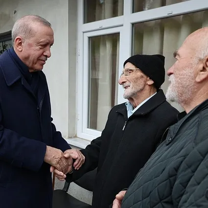 Başkan Erdoğan komşularıyla bayramlaştı