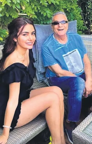 Ece Ronay, Mehmet Ali Erbil’i tacizle suçladı! Nişanlısı barış imzaladı