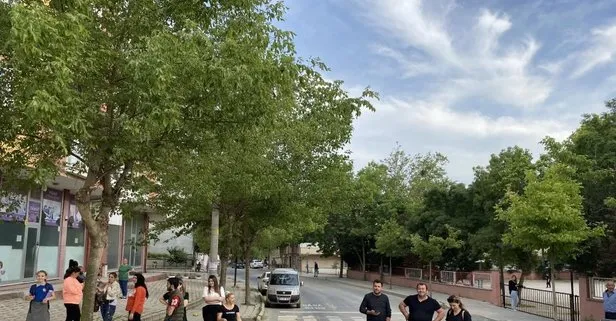 Vatandaşlar yolu kapatıp CHP’li belediyeye tepki gösterdi