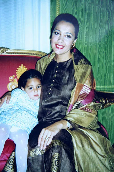 Manolya Onur yoğun bakımda-11