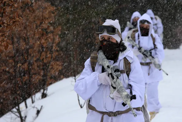 kadin-pohler-nene-hatunun-izinde-gumushane-daglarinda-zorlu-operasyonlar-1646634007809.jpg Kadın PÖH’ler ‘Nene Hatun’un izinde! Gümüşhane dağlarında zorlu operasyonlar-3
