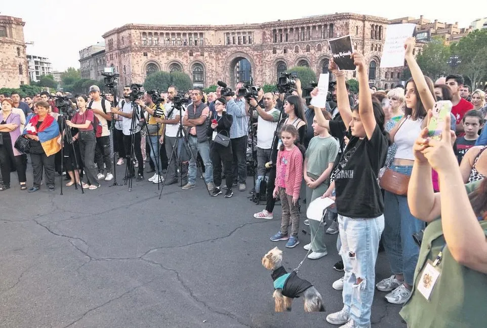 Ermenistan’da darbe girişimi!