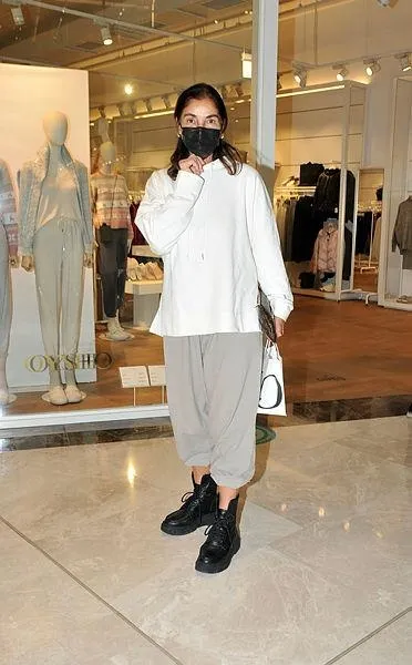 derya-tuna-ve-safiye-soymanin-ihanette-suclu-kadinlar-sozleri-cem-belevinin-ihanetine-maruz-kalan-irem-dericiy-1653502510222.jpeg Derya Tuna ve Safiye Soyman'ın “İhanette suçlu kadınlar” sözleri Cem Belevi'nin ihanetine maruz kalan İrem Dericiyi fena kızdırdı-4