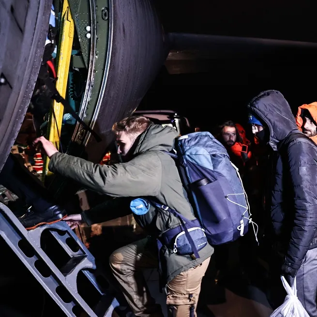 Şaşırtan misafirperverlik! İspanyadan gelen arama-kurtarma ekibinden pide fotoğrafıyla teşekkür