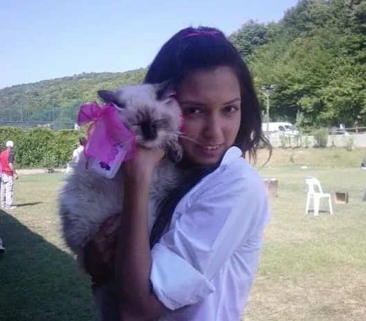 acemi-cadinin-tugcesi-billur-yazgan-degisimiyle-sasirtti-1773740825337.jpg "Aynı kişi olması imkansız" dedirtti: Acemi Cadı'nın Tuğçe'si Billur Yazgan'ın son halini görenlerin dili tutuldu!-8