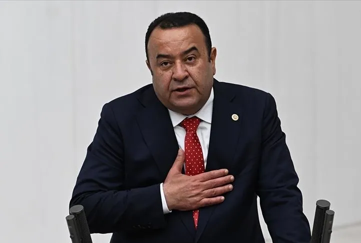 Rozet işportaya düşürülemez