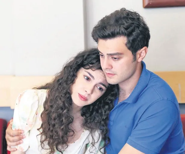 hulya-avsarin-eski-esi-kaya-cilingirogluna-haciz-soku-180-bin-liralik-banka-borcunu-odemeyince-iki-adet-1654888909258.jpeg Hülya Avşar’ın eski eşi Kaya Çilingiroğlu'na haciz şoku! 180 bin liralık banka borcunu ödemeyince iki adet...-13