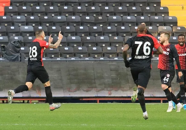 mac-sonucu-gaziantep-fk-5-1-sivasspor-1580657052267.jpeg MAÇ SONUCU | Gaziantep FK 5-1 Sivasspor-2