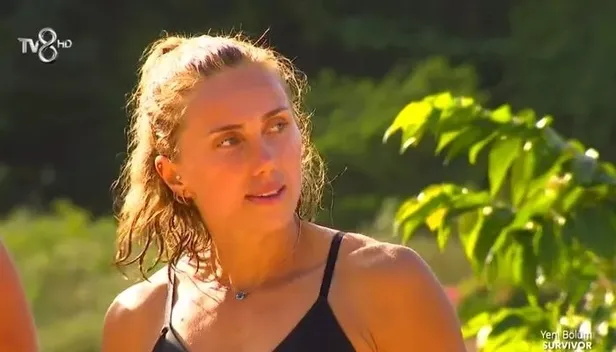 Survivor Sena kimdir? Survivor 2021’den ilk elenen isim Sena Özdemir kaç yaşında, nereli, mesleği ne?-3