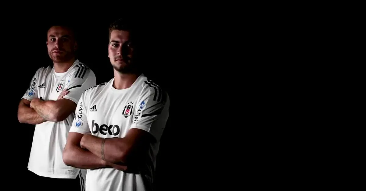 SON DAKİKA: Beşiktaş’tan 4 imza birden!