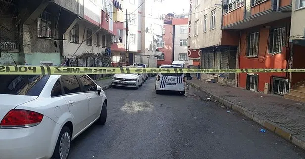 Bağcılar’da kan donduran cinayet! Aynı evde yaşadığı kişi tarafından öldürüldü