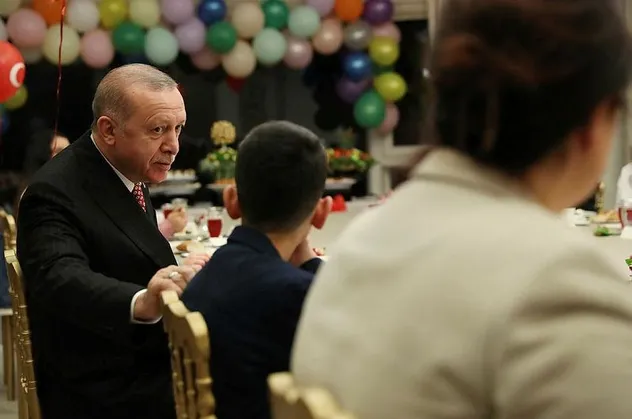 SON DAKİKA: Başkan Erdoğan'ın iftar yaptığı çocuklardan Mehmet Semih o anları anlattı: Rüyalarım gerçek oldu