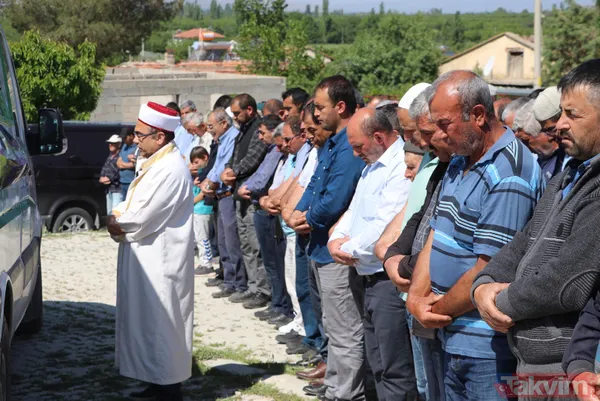 Otomobilin TIR'a çarptığı kazada! Bir aile yok oldu: Feci anlar kamerada - 10