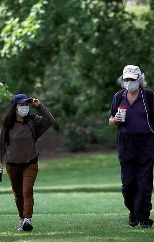 Son dakika: Kovid-19 kaynaklı can kaybının 32 bini geçtiği İngiltere'de normalleşmede ilk adım bugün atılıyor