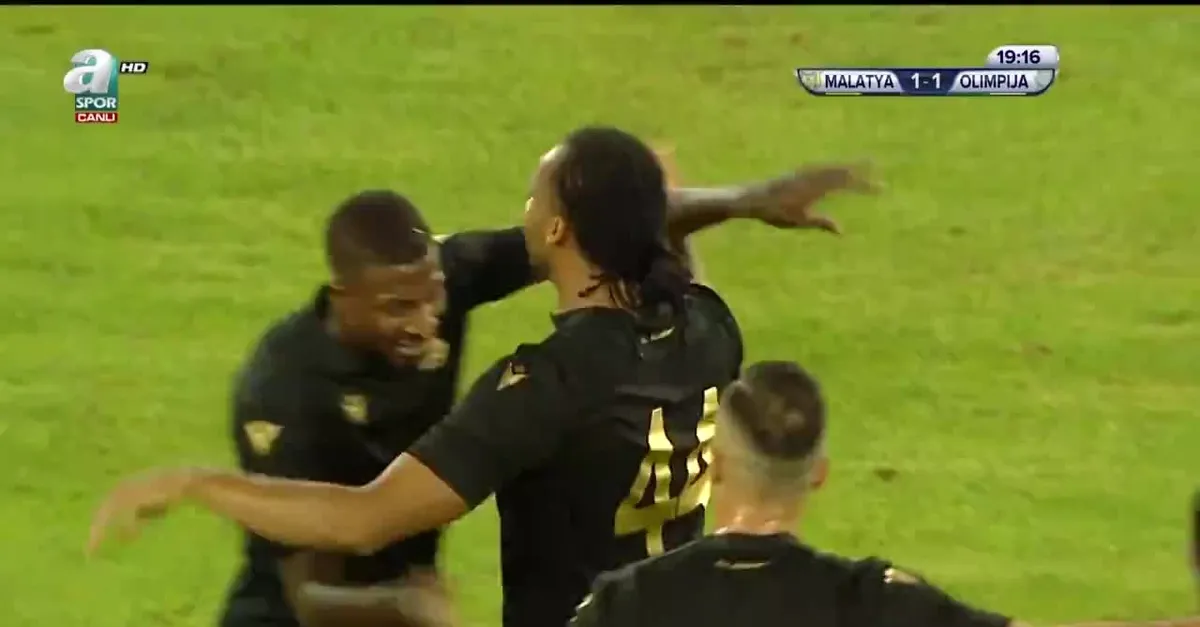 Malatya'ya beraberliği getiren gol! Yeni Malatyaspor 1-1 Olimpija Ljubljana (DK:20 Mina)