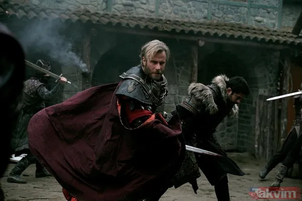 Kuruluş Osman’ın Cladius’u Tayanç Ayaydın körkütük aşık! 10 yıl önce evlendiği Amerikalı eşi güzelliğiyle hayran bıraktı - 11