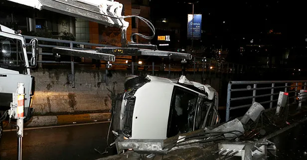 Beyoğlu'nda feci kaza! Otomobil takla attı: 3 yaralı