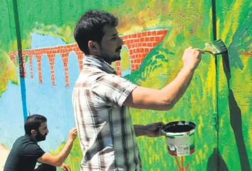 PKK’nın yaktığı okullar çiçek açtı-1