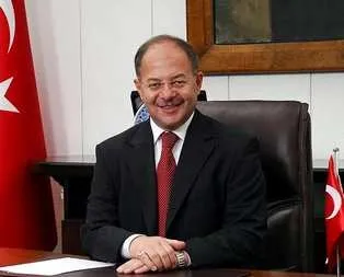 Efsane bakan geri döndü