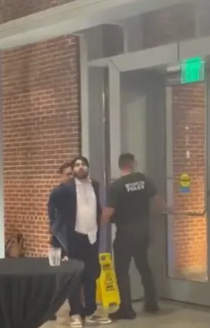 abdde-2-israilli-diplomat-olduruldu-donald-trumptan-aciklama-var-1747895890286.jpeg 30 yaşındaki Elias Rodriguez. (Takvim.com.tr)