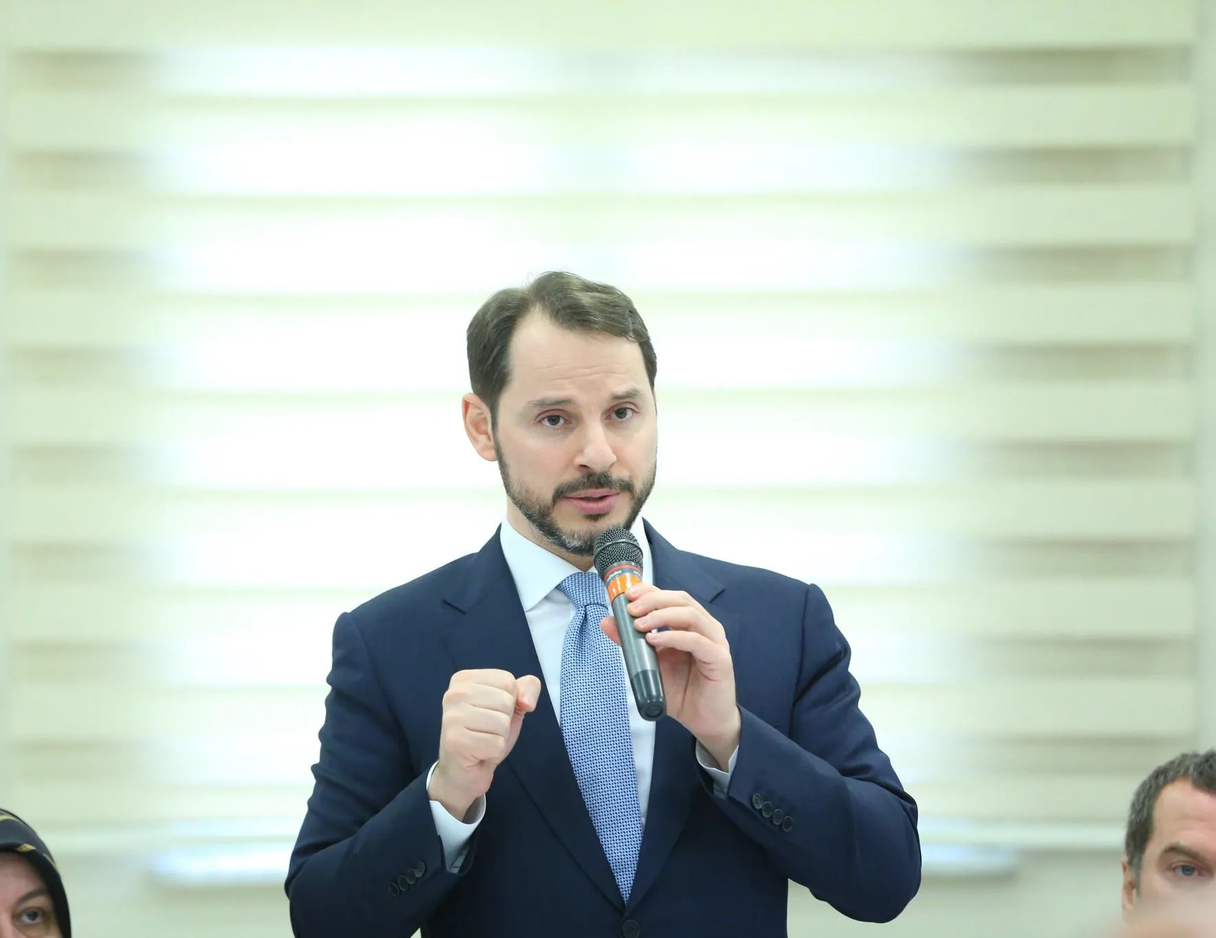 Her sorunlarında yanlarında olacağız.