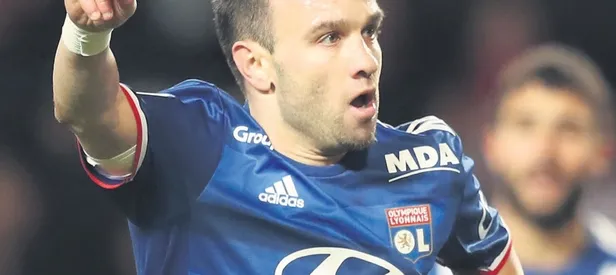 Fener'den bayram hediyesi 4 bomba birden