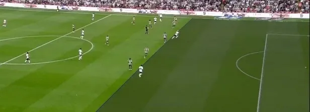 besiktas-fenerbahce-derbisinde-weghorstun-golu-vara-takildi-ofsayt-1664732033462.jpeg Beşiktaş - Fenerbahçe derbisinde Weghorst'un golü VAR'a takıldı! Ofsayt...-2