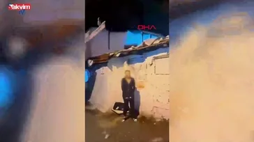 Sarıyer’de 14 yaşındaki çocuk kalaşnikofla ev bastı! Silahı koltuk süngerine saklamış!