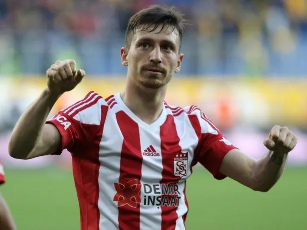 Fenerbahçe’den Galatasaray'ı kızdıracak transfer hamlesi! Mert Hakan Yandaş’a 60 milyon lira...-2