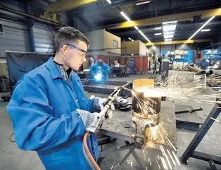 Yeni işçiye 1.556 TL