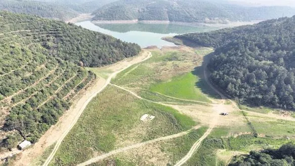 1699397932788.jpeg Barajlardaki kuraklık görüntüsü dehşete düşürüyor! İstanbul için kritik eşik-3
